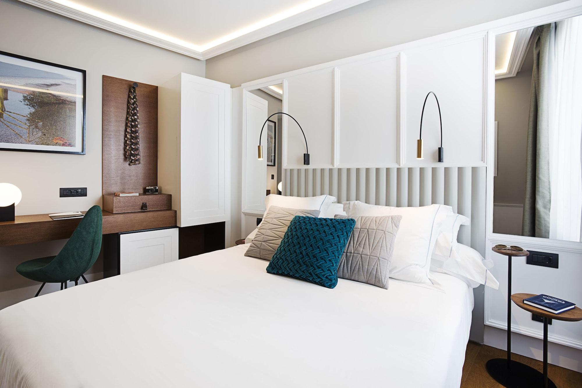 One Shot Conde Torrejon Hotel