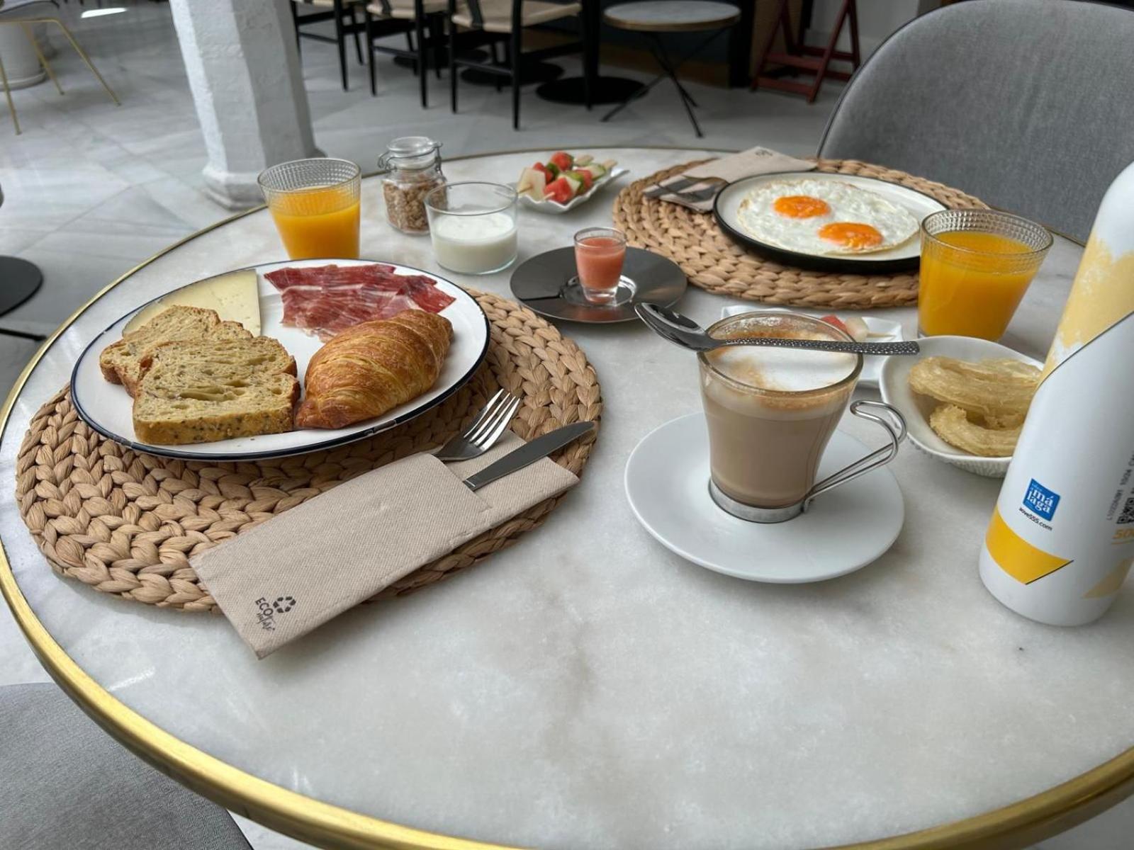 One Shot Conde Torrejon Hotel 4*